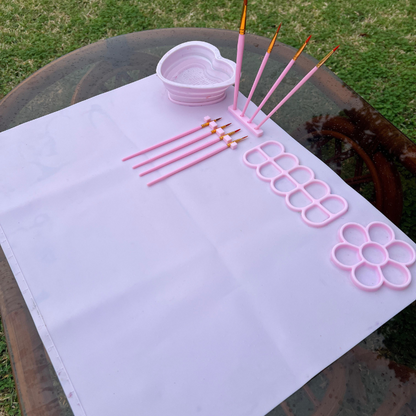 Silicone Painting Mat with Heart shaped Water Cup + Painting Box